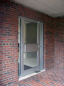 Figure 10b: The understated “hidden” front entrance at one end of the arcade.