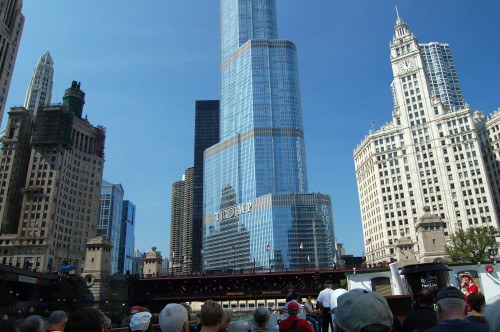 Architecture boat tour